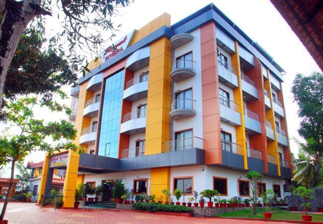 Hotel Royal Riviera Kumarakom Esterno foto